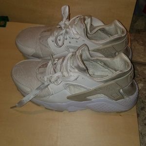 nike huarache 4.5y
